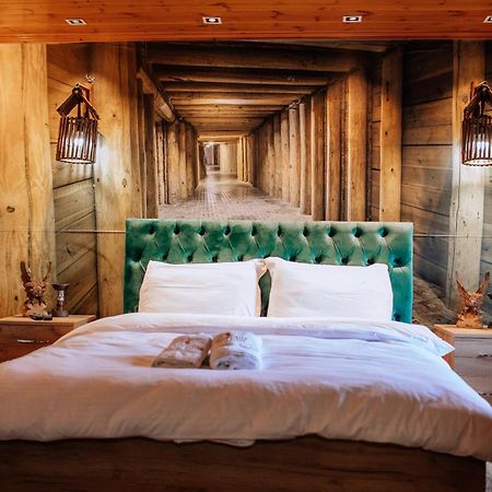 Keshtjella Xhabeqos Hotel Ljaknasi Kültér fotó
