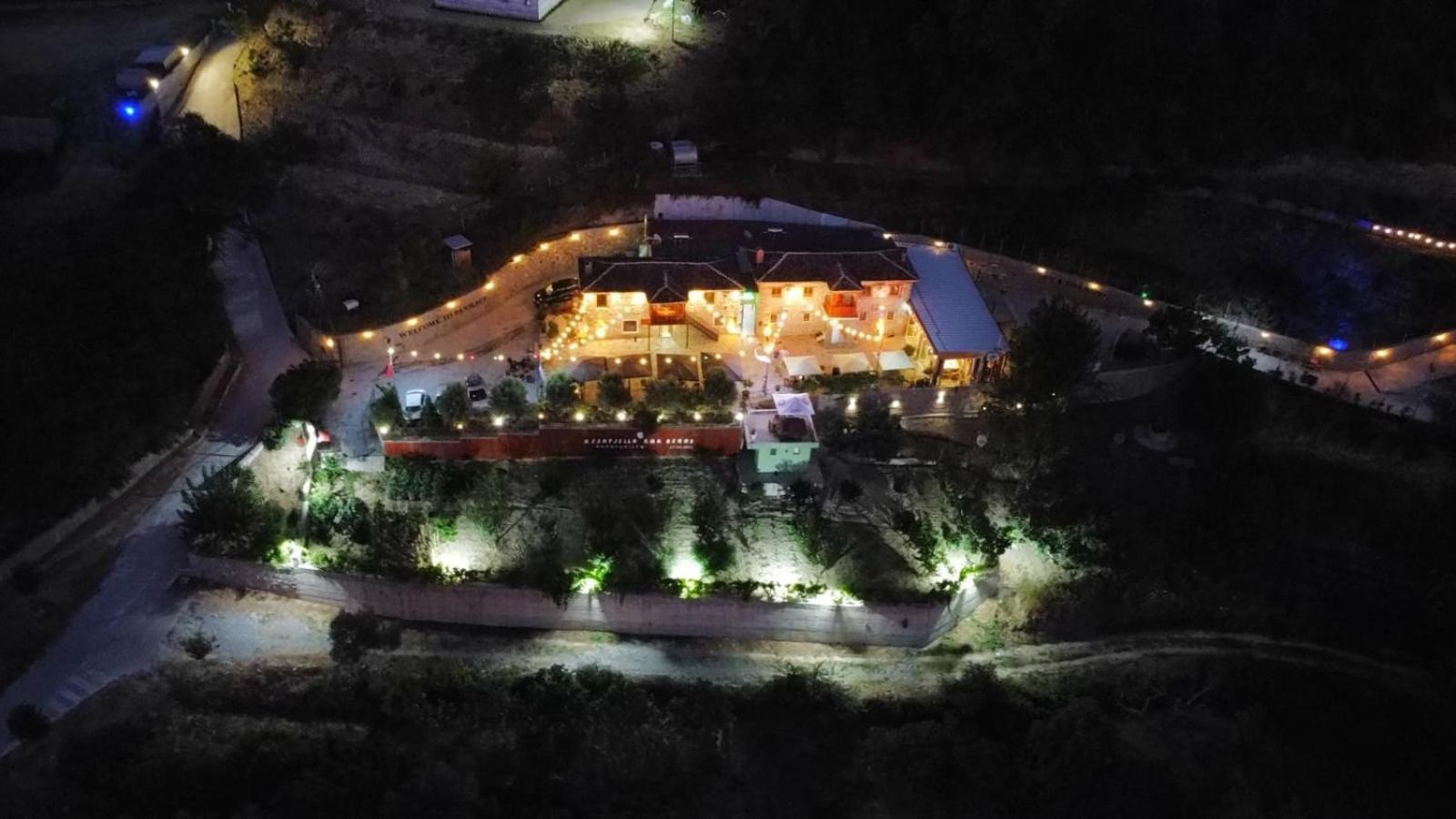 Keshtjella Xhabeqos Hotel Ljaknasi Kültér fotó