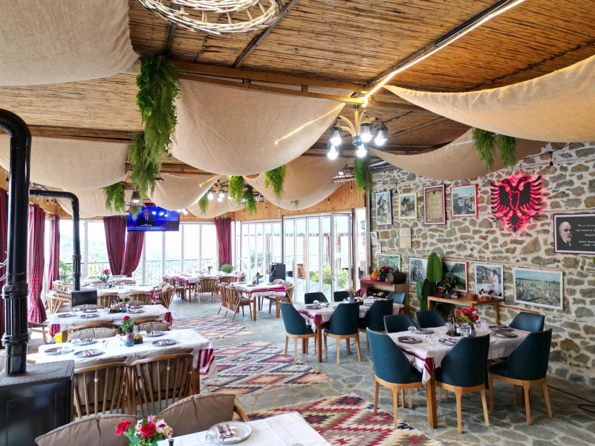 Keshtjella Xhabeqos Hotel Ljaknasi Kültér fotó